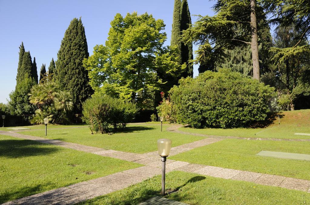 Villa Callas 16 Sirmione Room photo